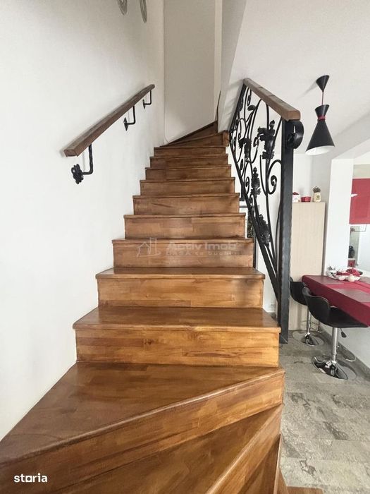 Refugiu urban cu personalitate – Casa cu mansarda si crama amenajata -
