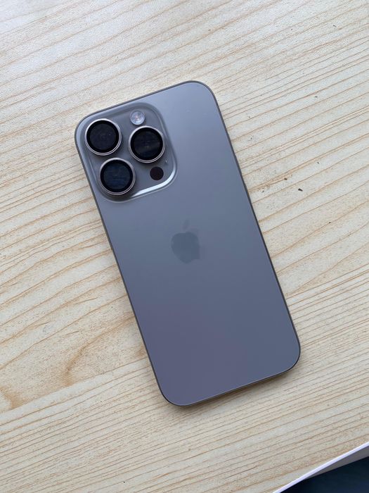 iPhone 15 pro продам