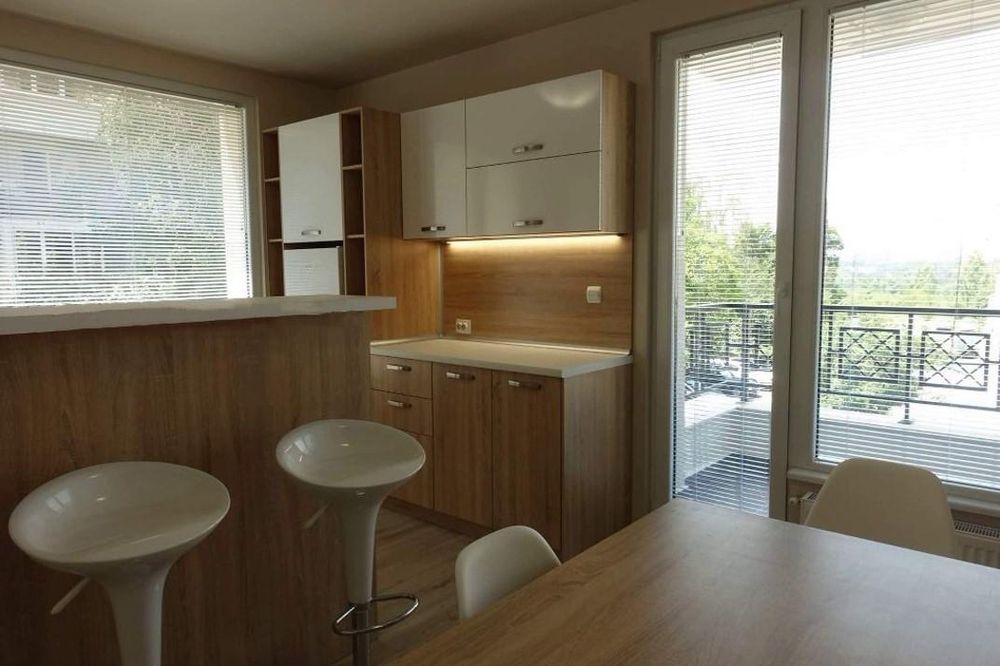 Дава се под наем Двустаен апартамент в София, Младост 2 - 70 кв.м за 599 € - Снимка #1