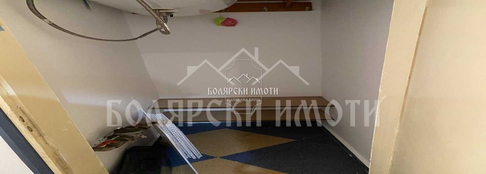 Дава се под наем Тристаен апартамент в Велико Търново, Център - 110 кв.м за 385 € - Снимка #11