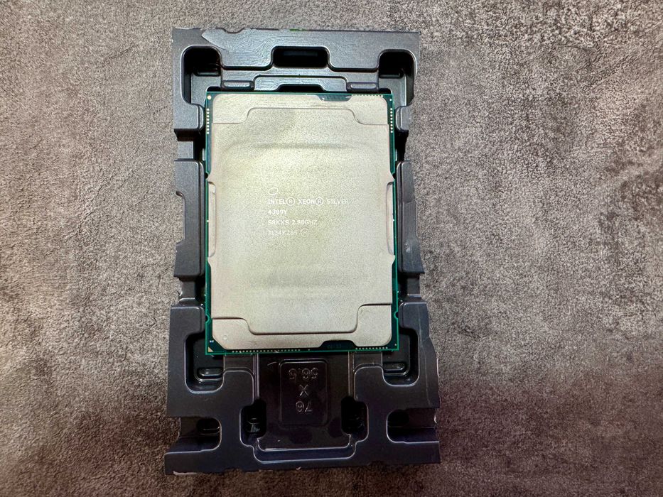 Серверный процессор Intel Xeon Silver 4309Y (Socket S4189)