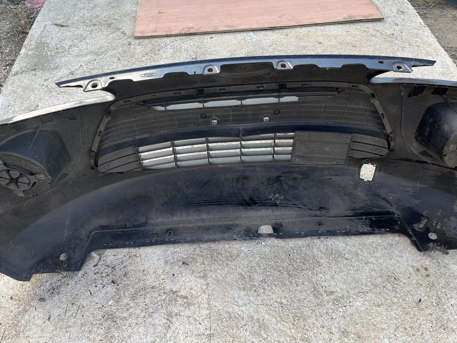 Bara fata Ford Ka 2010