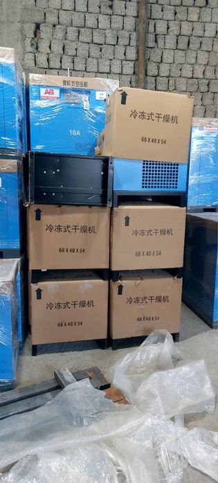 7,5 квт комплект винтовой компрессор арзон 1000Л ресивер осушитель фи