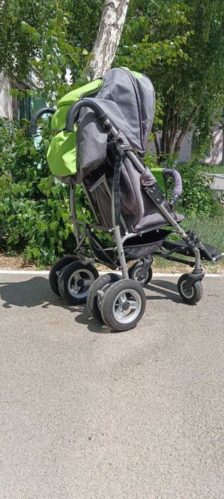 Коляска для ребенка с ДЦП