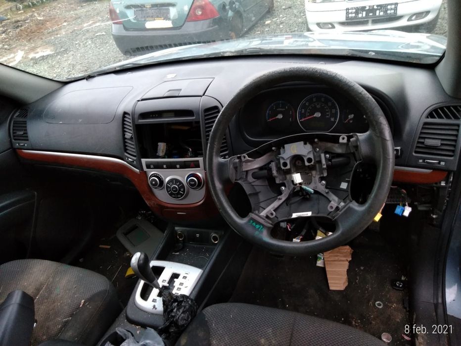 Dezmembrari  Hyundai SANTA FE 2 (CM)  2005  > 0000 2.2 CRDi GLS 4x4 M