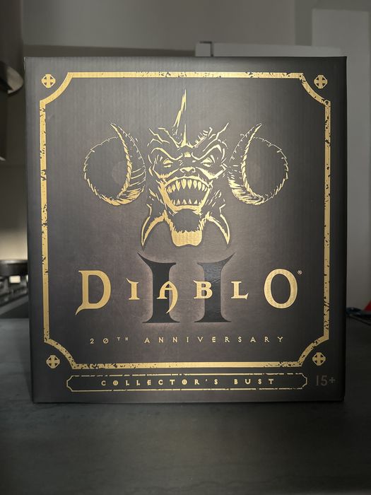 Diablo 2 оригинална колекционерска фигурка