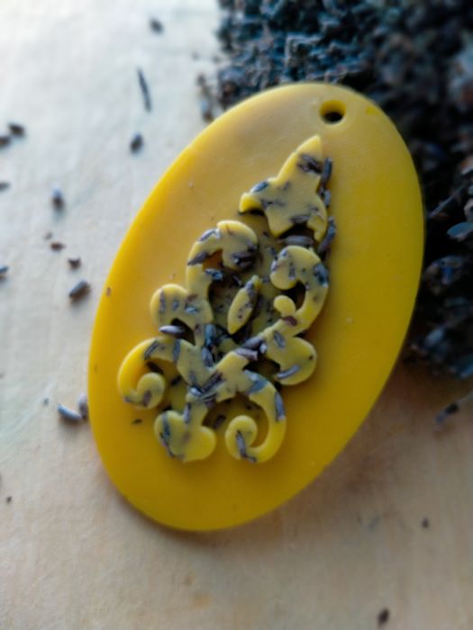 Дезодорирующее аромасаше для текстиля, одежды и обуви.