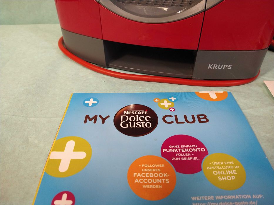 Кафемашина с гаранция 1 година NESCAFÉ® Krups система Dolce Gusto OBLO.Red