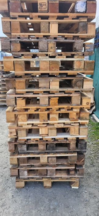 Дървени скари 120 х 80 см , с дебели трупчета и плътни дъски