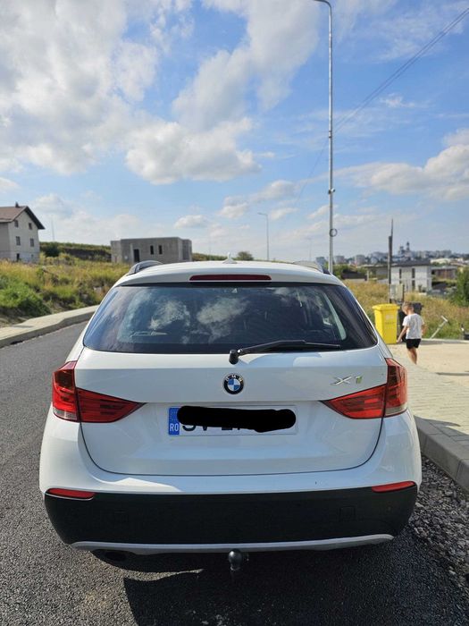 BMW X1 2011 — imagine 5