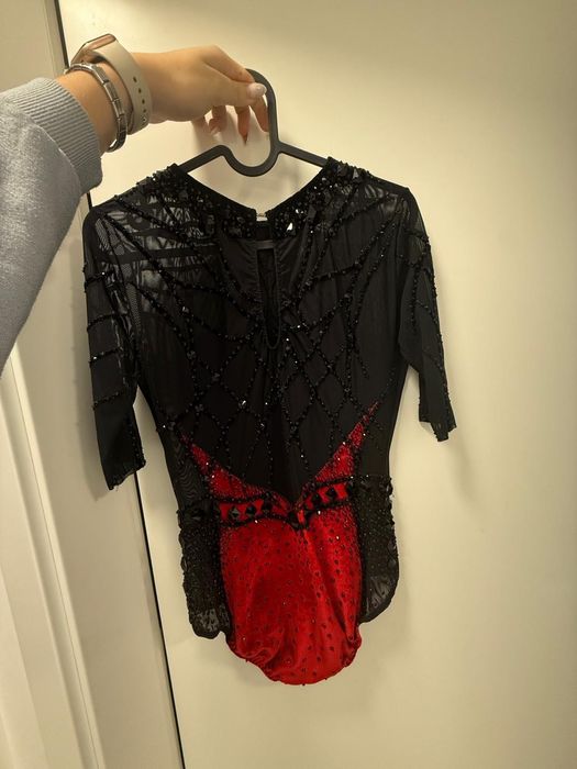 Трико за художествена гимнастика