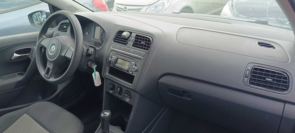 Volkswagen Polo 1.2i 2009-2014г. на части