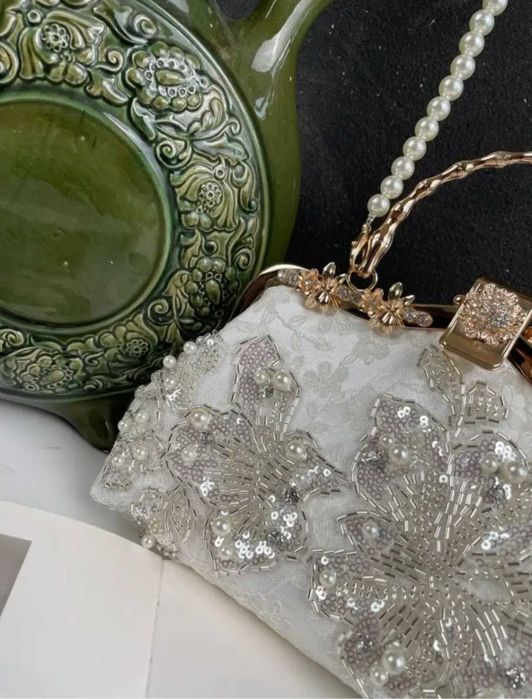 нова чанта с мъниста