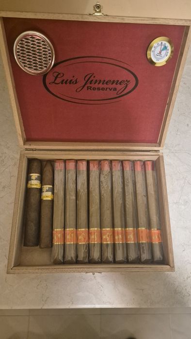 Хумидори за съхранение на пури