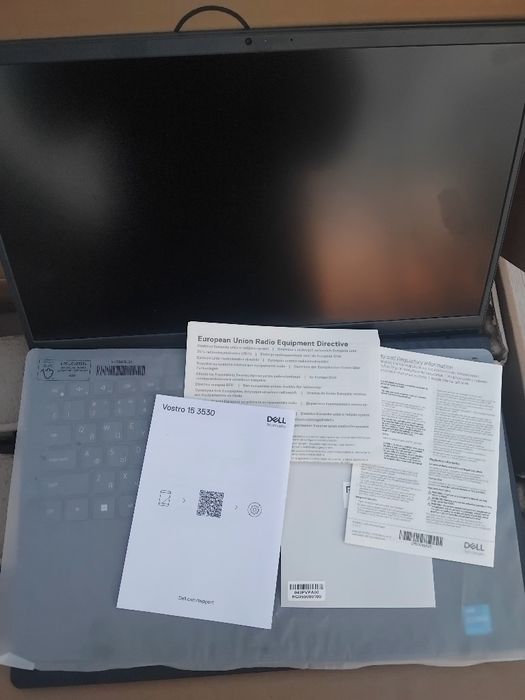 noutbuk dell i5 Vostro 15 3530