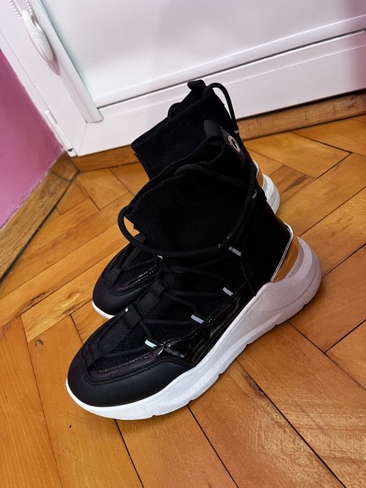 Дамски обувки