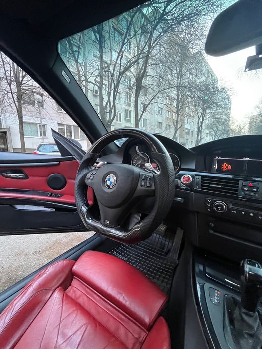 BMW E90 / E92 / E93 карбонов волан M style