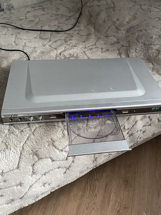 Продам двд плеер Erisson