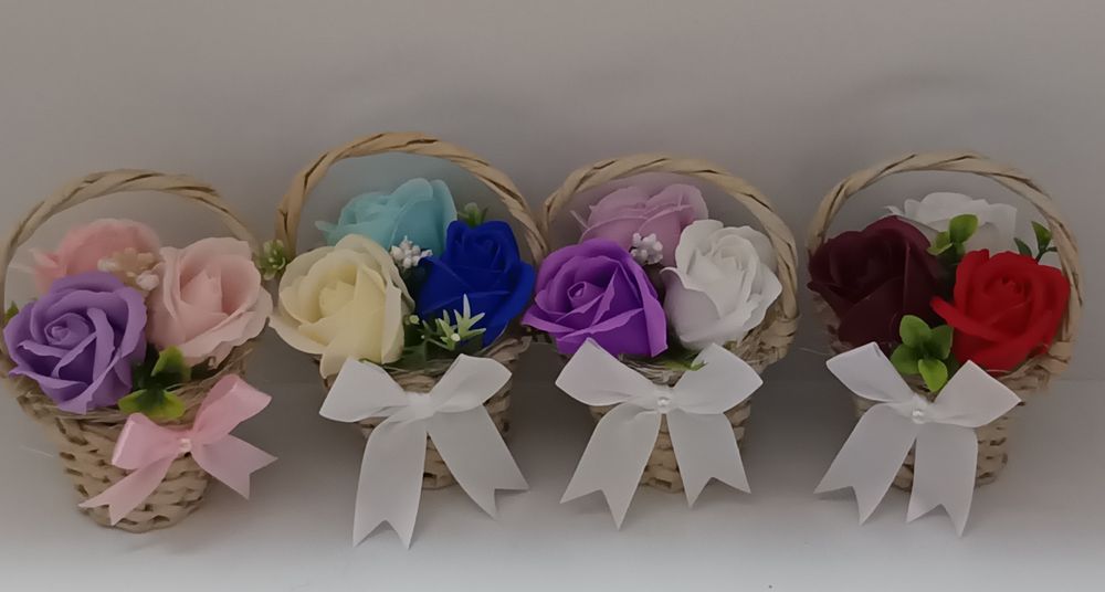 Букети със сапунени цветя