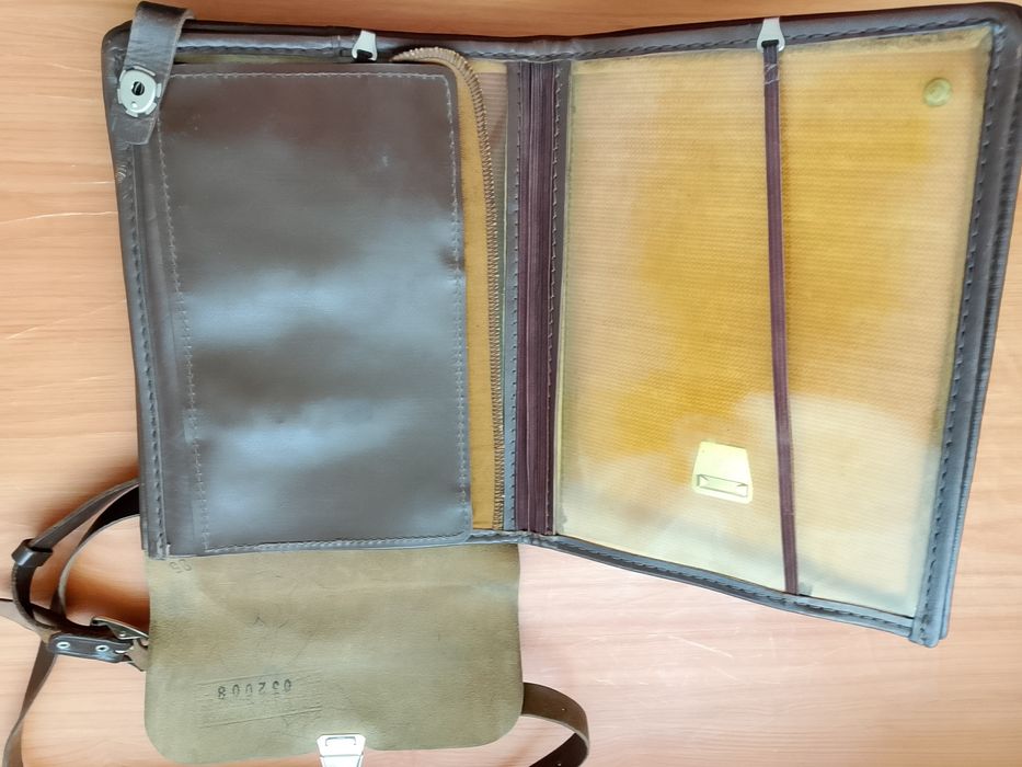 Срочно продается офицерский планшет.