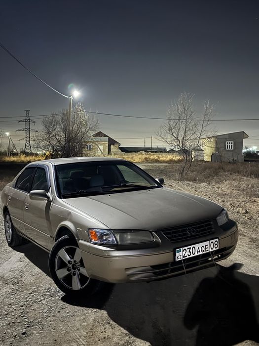 тойота камри 20