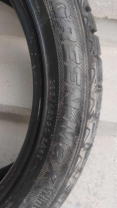 Гума зимна 265/45 R21