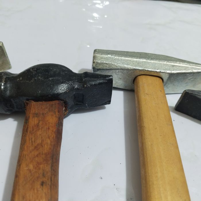 Молоток, новый СССР.