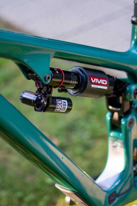 Yeti SB140 2025 Carbon, Върхов клас Enduro/Trail велосипед. Rock Shox Lyric Ultimate, Vivid Ultimate, Industry Nine, Bike Yoke, Race Face