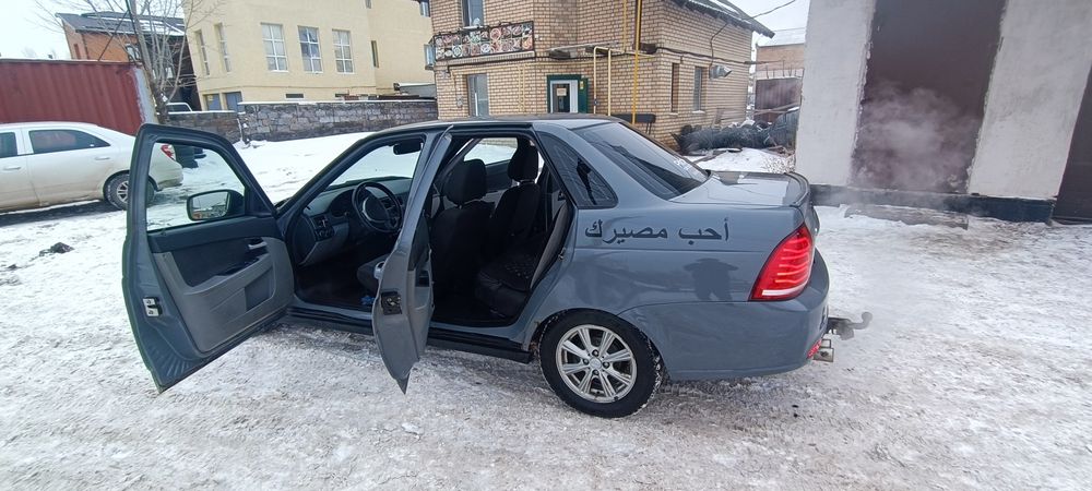 Ваз приора  седан