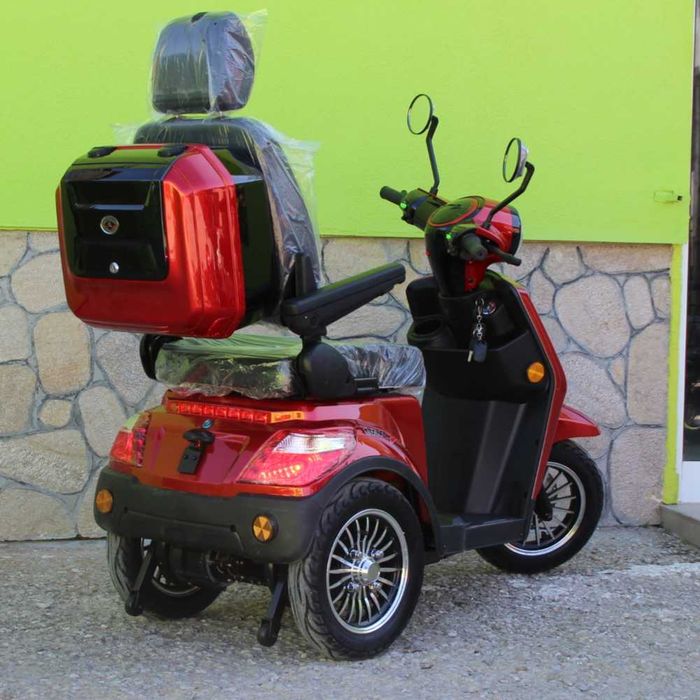 Електрическа триколка Max Motors FM2 PRO 1800W, 25Ah, RED