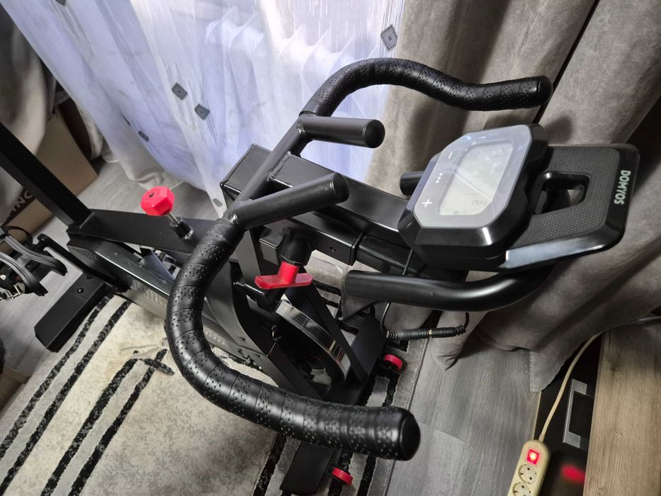Bicicletă fitness Domyos Biking 500 – volantă 18 kg, stare foarte bună
