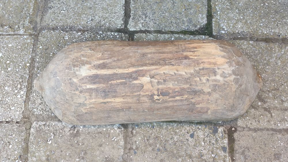 Нощви, дървено корито