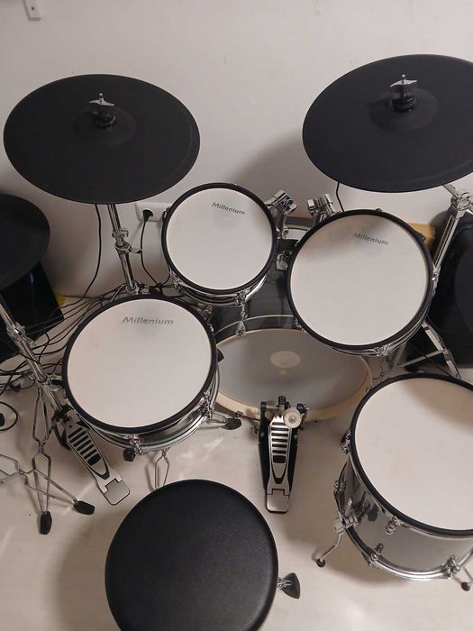 Барабани Електронни  Millenium MPS-1000 E-Drum Monitor Bundle