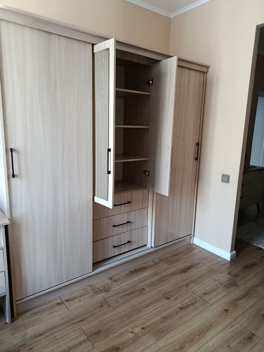 Продам шкаф купе