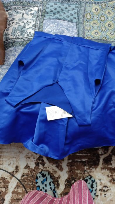 Продам платье новое на подростка