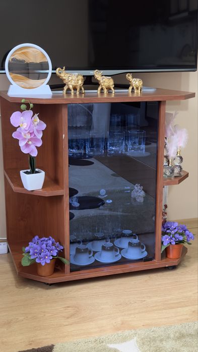 ТВ шкаф. ТВ шкаф.