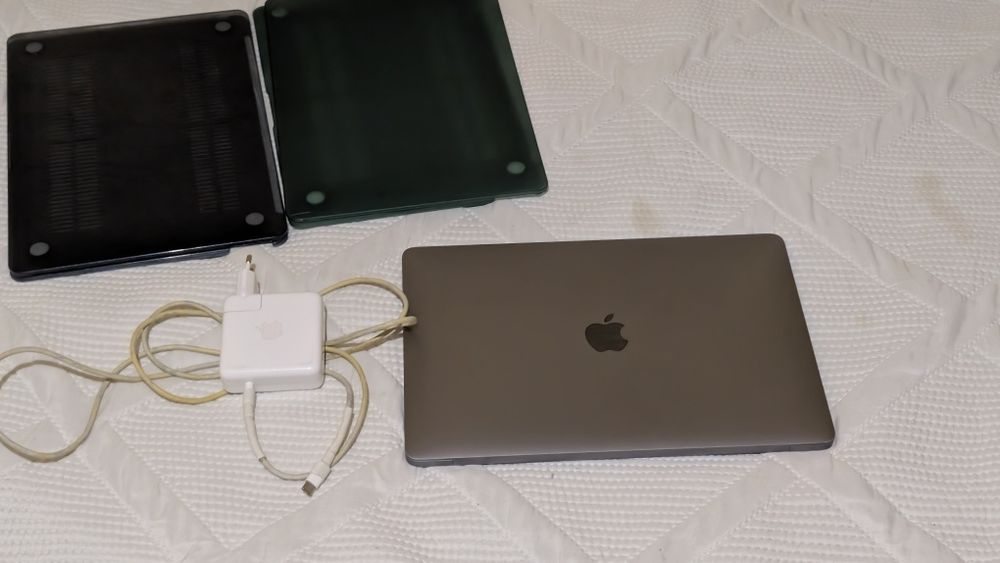 Apple MacBook Air m1 13.3