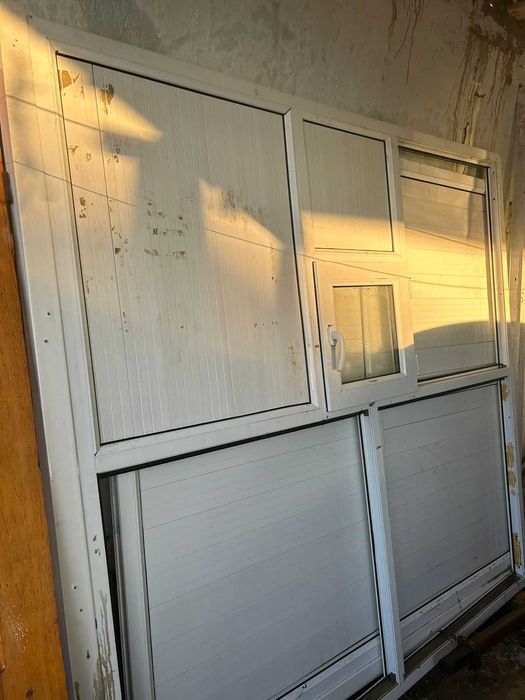 Продаются пластиковые перегородки б/у