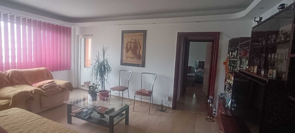 Sos Colentina Scoala 39  2camere mobilat /utilat bloc 1978 anvelopat
