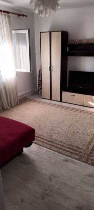 Garsonieră de închiriat