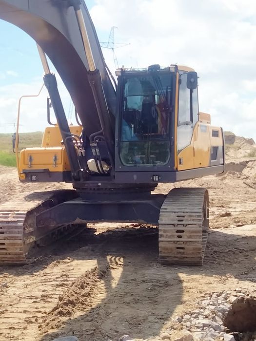 Сдам в аренду экскаватор Volvo EC300DL