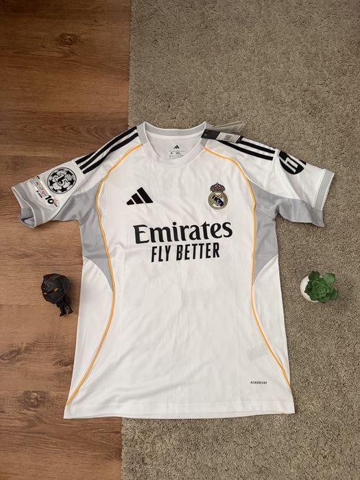 Tricou Huijsen real