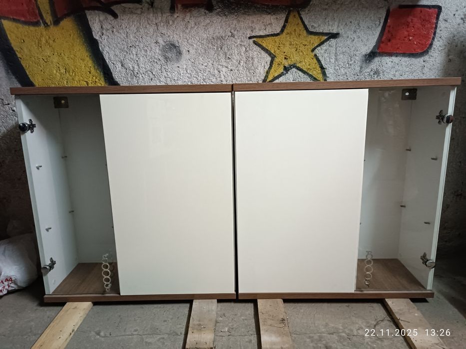 Продам ТВ тумбу ,стенку , шкафы