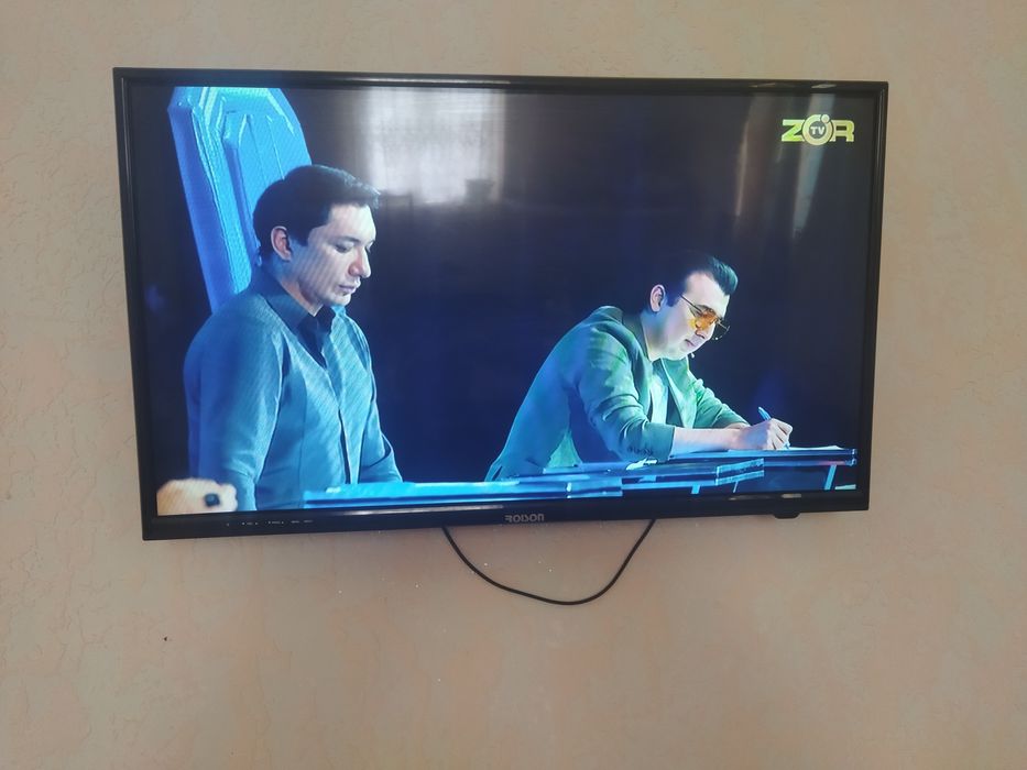 Плоский экран телевизор сотилади