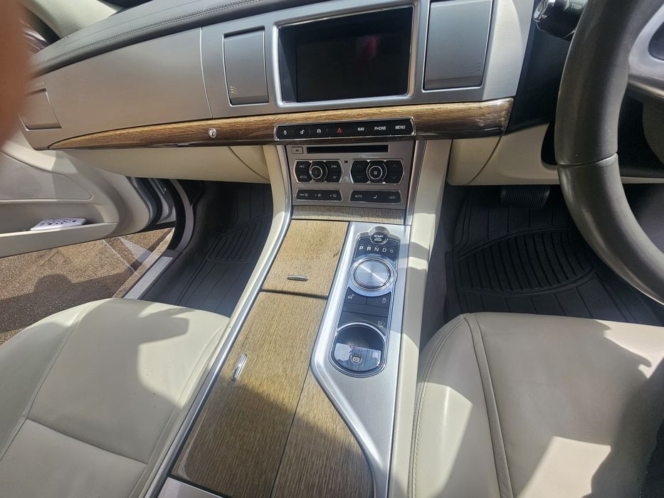 JAGUAR XF 2014 — imagine 4