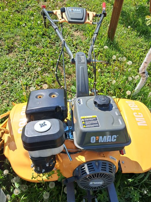 Vand motocultor nou de 14 cai cumparat din Dedeman cu factura si garantie tel 0746413139  jud Bacau pretul de cu.parate a fost  de 5000 lei  dar se ne