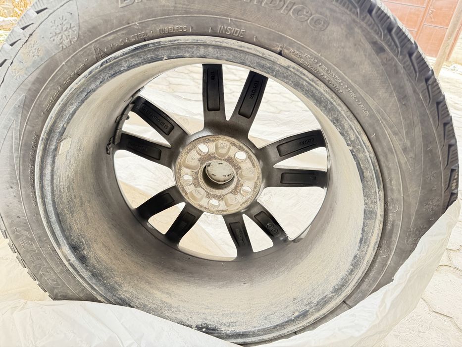 Диск от эксклюзивный камри 55 с резиной