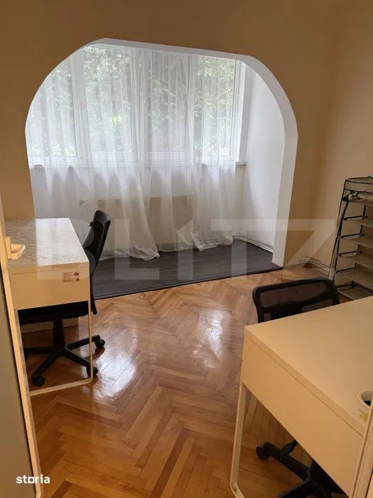 Apartament 4 camere, modern, parcare, zona UMF