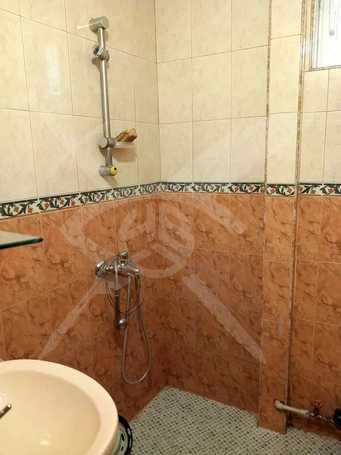 Дава се под наем Тристаен апартамент в Варна, Бриз - 100 кв.м за 598.23 € - Снимка #4