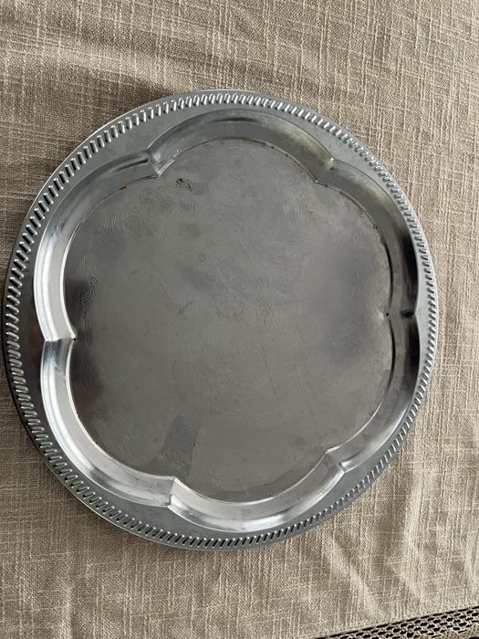 7 tavi servire metalice